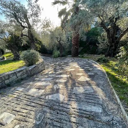 Beachfront Rodi Pelion Villa *